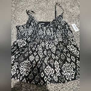 Brand new with tags size large old navy adjustable strap flowy top
